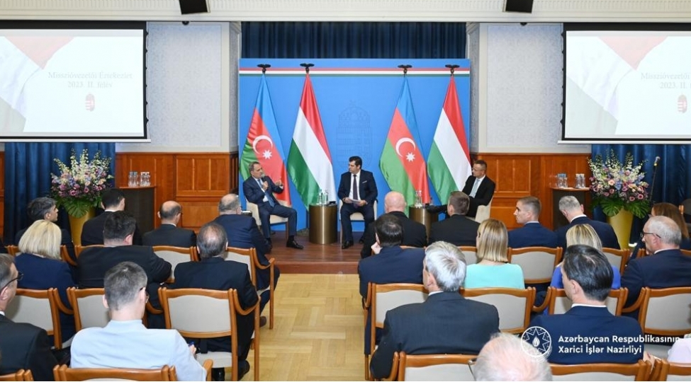 ceyhun-bayramov-macaristan-diplomatik-numayendelik-rehberlerinin-konfransinda-chixish-edib