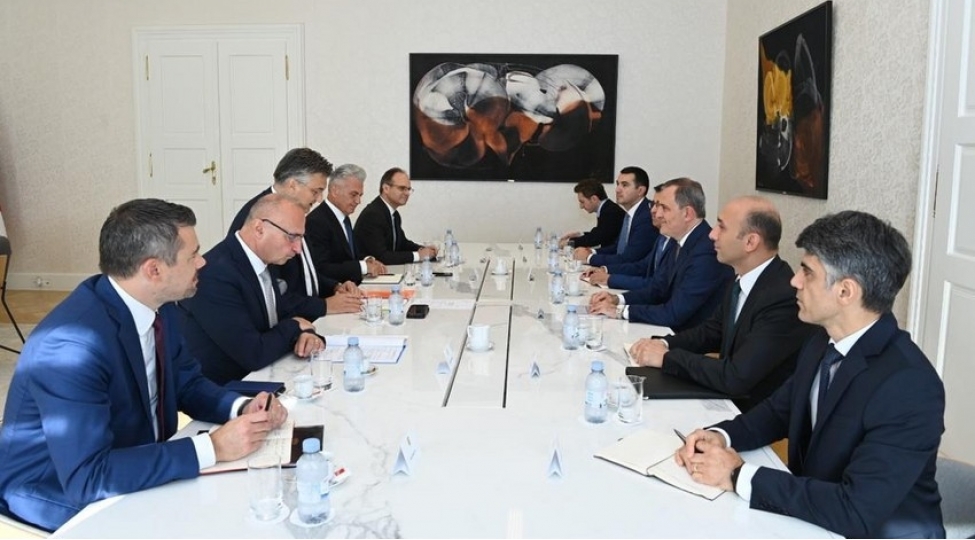 ceyhun-bayramov-xorvatiyanin-bash-naziri-ile-ikiterefli-elaqeleri-muzakire-edib-yenilenib