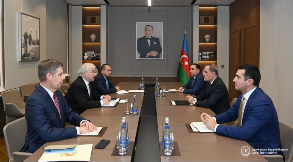 ceyhun-bayramov-rusiya-xarici-ishler-nazirinin-xususi-numayendesini-ermenistanin-texribatlari-barede-melumatlandirib-foto