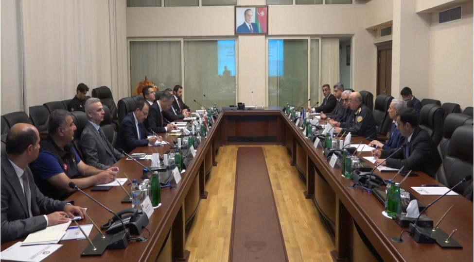 kemaleddin-heyderov-turkiyenin-daxili-ishler-naziri-ile-gorushub-foto