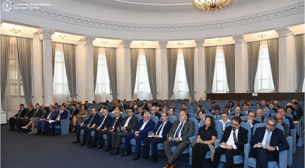 xin-ermenistan-15-iyun-texribati-ile-bqxk-emekdashlarini-ve-sakinleri-riske-atib
