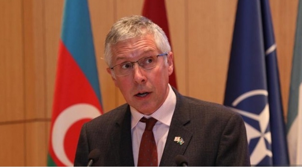 britaniya-azerbaycanin-qarabag-bolgesinde-kechirilen-qondarma-sechkileri-tanimir