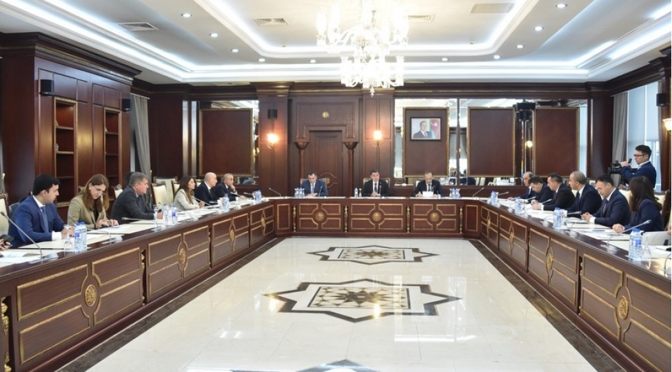 huquq-siyaseti-ve-dovlet-quruculugu-komitesinin-payiz-sessiyasi-uchun-ish-plani-tesdiqlenib