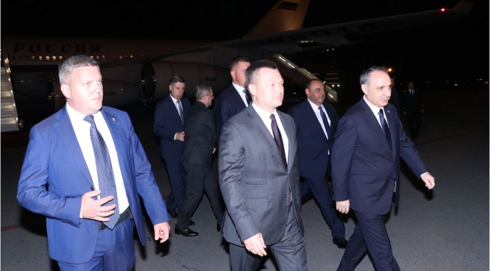 rusiyanin-bash-prokuroru-iqor-krasnov-azerbaycanda-resmi-seferdedir-foto