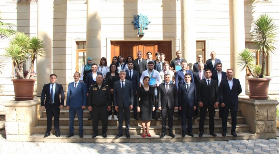 yevlaxda-heyder-eliyev-ve-azerbaycan-gencliyi-movzusunda-tedbir-kechirilib-foto