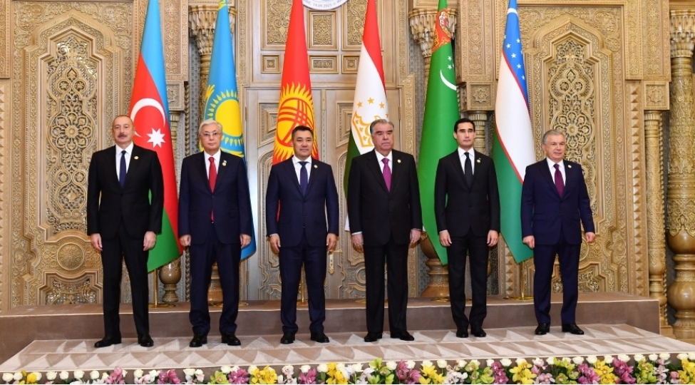 dushenbede-5-ci-meshveret-gorushunde-ishtirak-eden-dovlet-bashchilariekspo-merkezi-asiya-2023-sergisi-ile-tanish-olublar