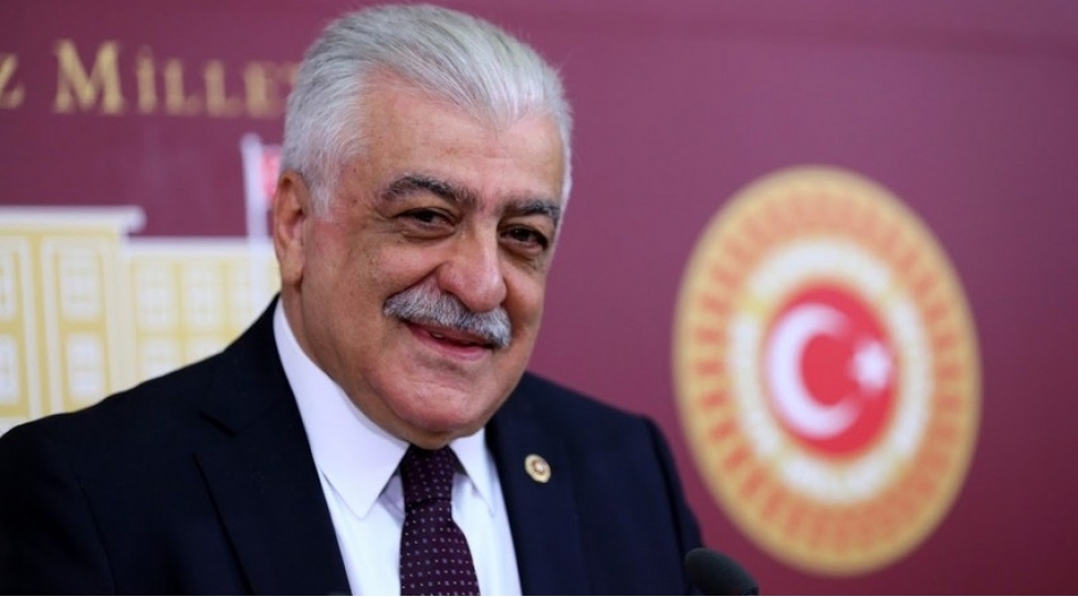 shamil-ayrim-azerbaycani-tebrik-edib