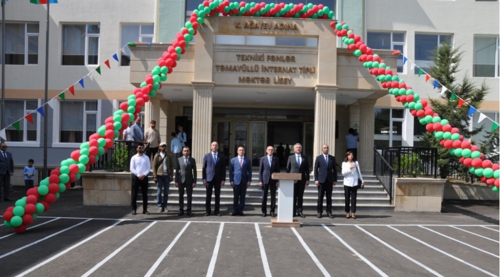 bilesuvarda-yeni-mekteb-binasinin-achilishi-olub-foto
