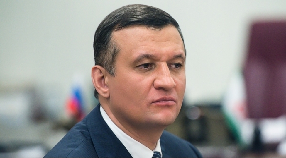 dmitri-savelyev-eyni-vaxtda-iki-stulda-oturmaga-ermenistanin-ne-resurslari-ne-de-siyasi-chekisi-yeterli-deyil