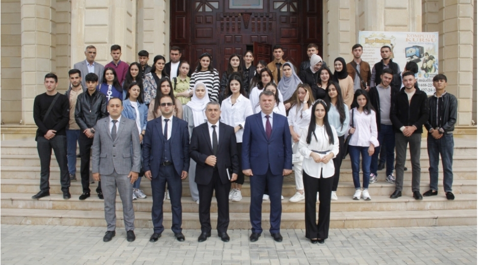 genc-partiya-feallari-heyder-eliyev-merkezini-ziyaret-edibler-foto-12