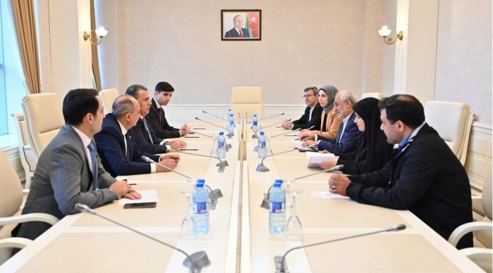 azerbaycan-ve-iran-parlamentlerinin-deputatlari-gorushubler