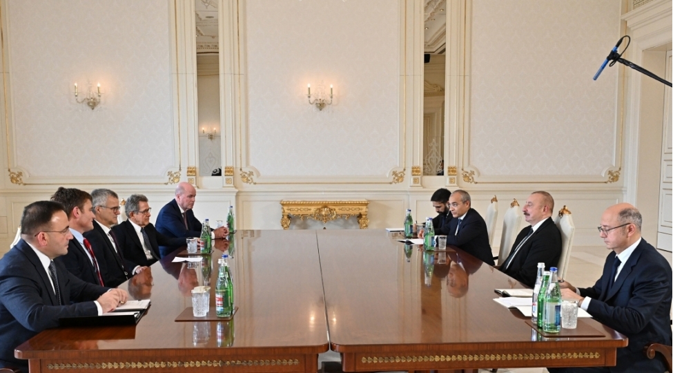 prezident-ilham-eliyev-bp-shirketinin-idare-heyetinin-sedrini-qebul-edib-foto