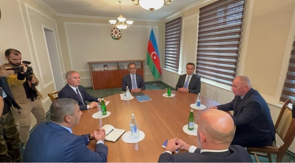 qarabag-bolgesinin-ermeni-sakinlerinin-numayendeleri-qida-ve-yanacaga-ehtiyaclarinin-oldugunu-bildiribler