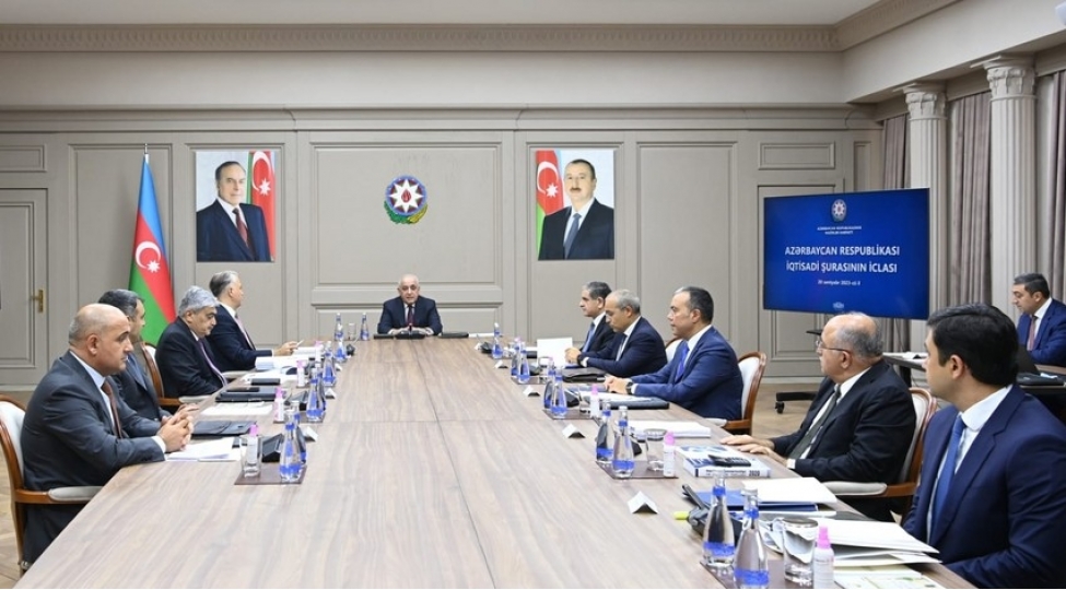 iqtisadi-shura-vergi-ve-gomruk-qanunvericiliyine-deyishiklikleri-muzakire-edib