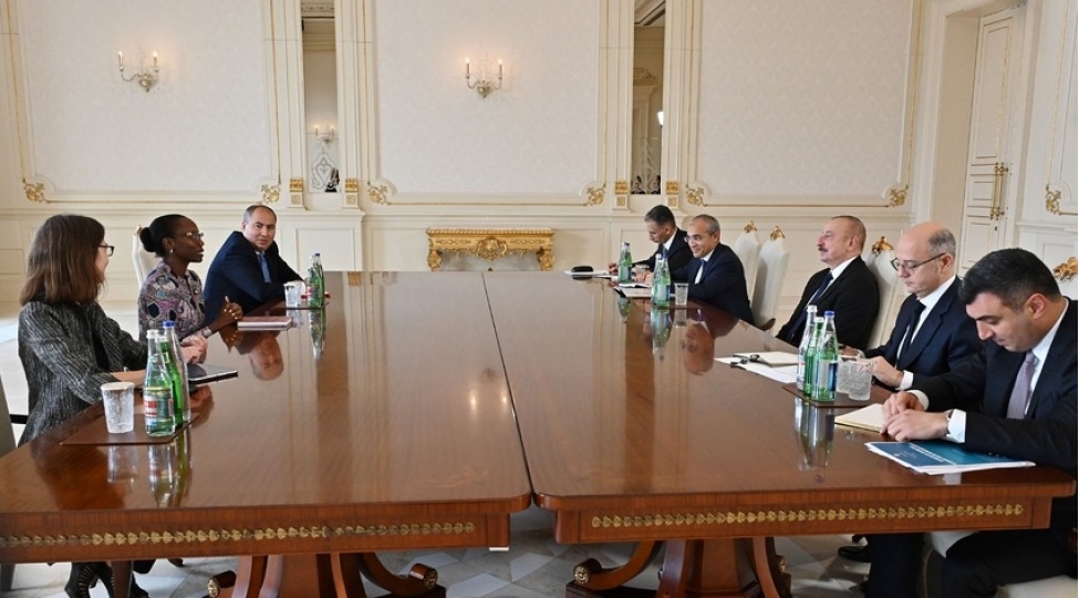 prezident-ilham-eliyev-dunya-bankinin-cenubi-qafqaz-uzre-regional-direktorunu-qebul-edib