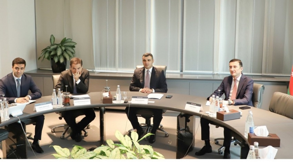 azerbaycan-dunya-banki-ile-olke-terefdashliq-cherchivesinin-hazirlanmasini-muzakire-edib-foto