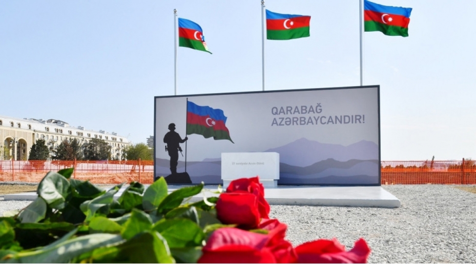 prezident-ve-birinci-xanim-bakida-inshasi-davam-etdirilen-zefer-parkinda-olublar