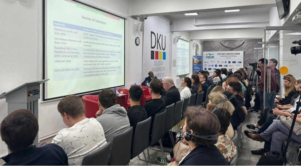 azerbaycan-almatida-beynelxalq-sherq-qerb-logistika-forumunda-temsil-olunub