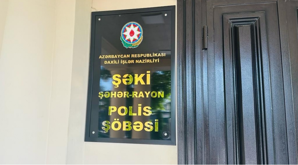 shekide-kalashnikov-avtomati-gezdiren-narkotikleri-dovriyyesi-ile-meshgul-olan-16-nefer-saxlanilib