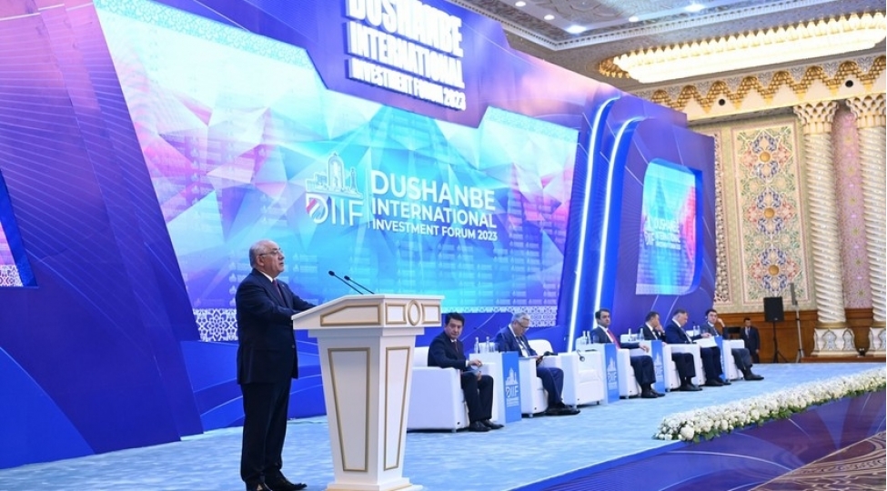 bash-nazir-eli-esedov-dushenbe-2023-beynelxalq-investisiya-forumunda-ishtirak-edib