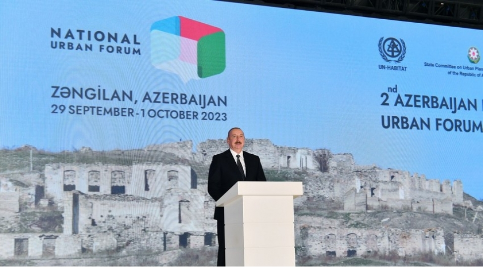 prezident-agali-agilli-kendine-heyat-qayidib-orada-sakinler-xoshbext-yashayirlar
