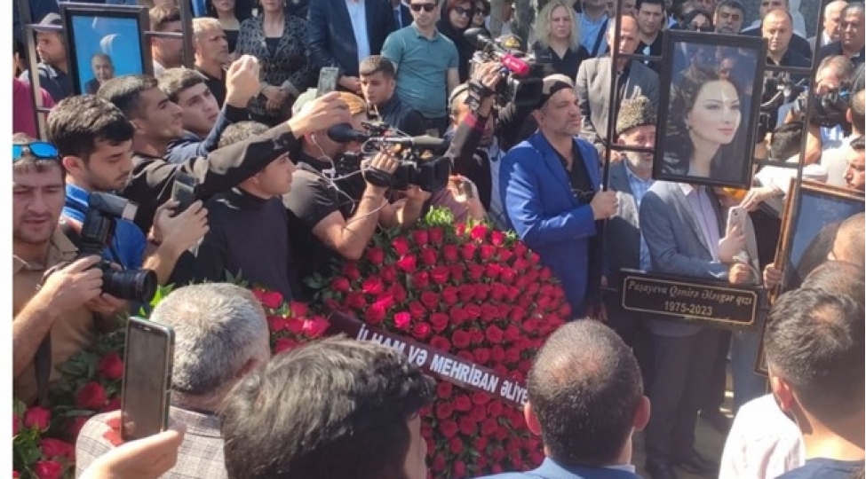 prezident-ve-birinci-xanim-deputat-qenire-pashayevanin-mezarina-eklil-gonderib