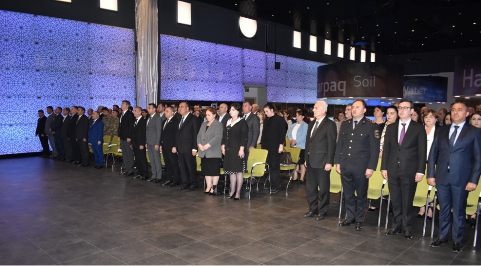 xalqimizin-xilaskari-muasir-musteqil-azerbaycan-dovletinin-banisi-foto