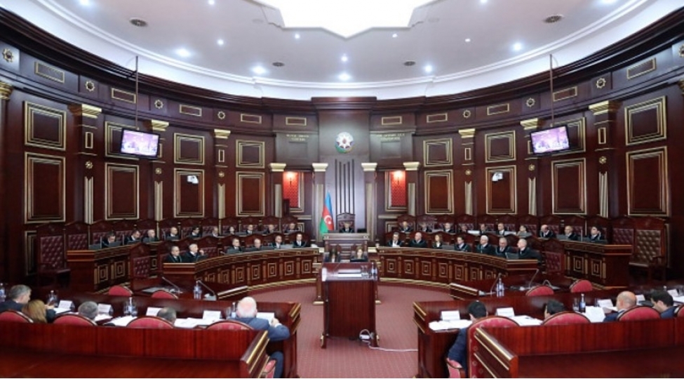 ali-mehkemede-vahid-mehkeme-tecrubesi-ile-bagli-teklifler-muzakire-edilib