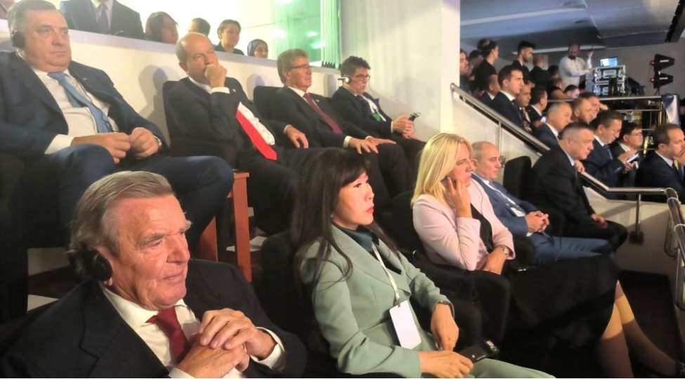 yap-numayende-heyeti-ak-partinin-iv-fovqelade-boyuk-qurultayinda-ishtirak-edib