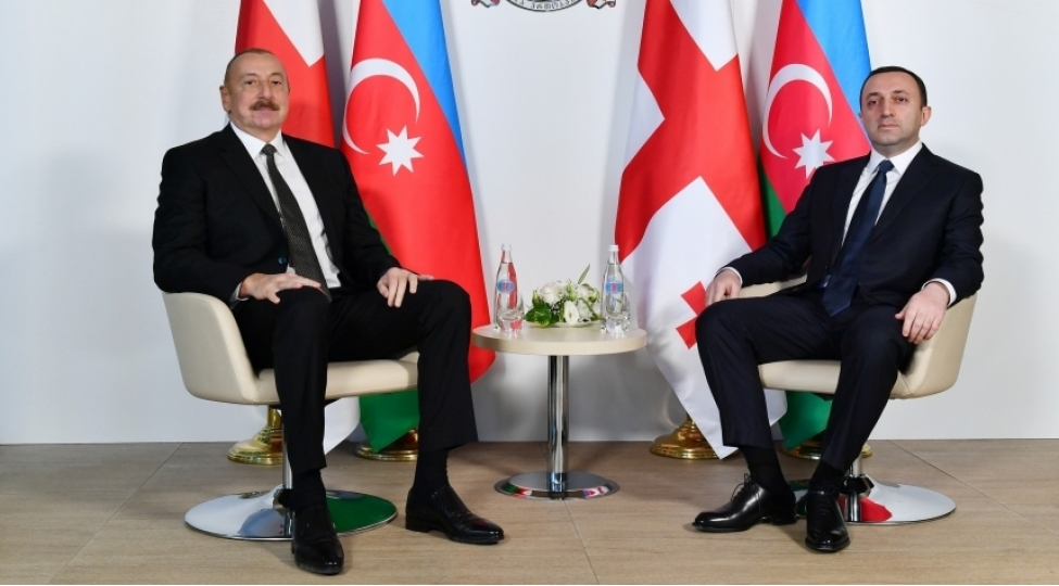 azerbaycan-ve-gurcustan-liderleri-orta-dehlizi-muzakire-edib