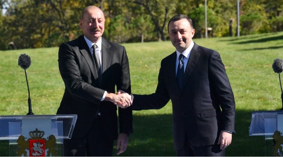 prezident-ilham-eliyev-irakli-qaribashvilini-azerbaycana-sefere-devet-edib