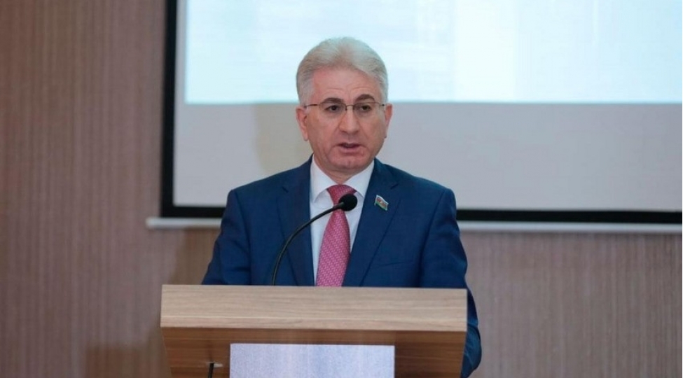 deputat-ilham-eliyevin-siyaseti-neticesinde-azerbaycan-xalqi-demokratiya-yolunda-inamla-addimlayir