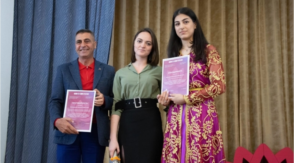 xabarovsk-vilayetindeki-azerbaycan-diasporunun-numayendeleri-mukafatlandiriliblar