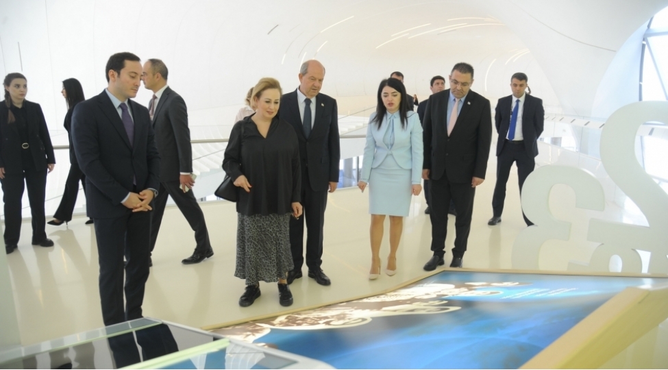 shimali-kiprin-prezidenti-heyder-eliyev-merkezi-ile-tanish-olub