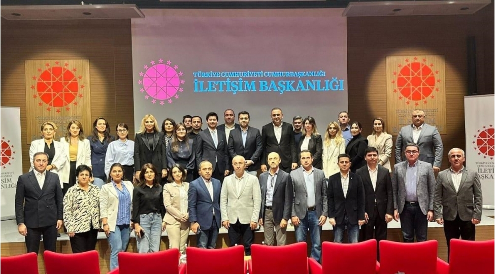 azerbaycan-qurumlarinin-ictimaiyyetle-elaqeler-uzre-emekdashlarinin-turkiyeye-seferi-basha-chatib
