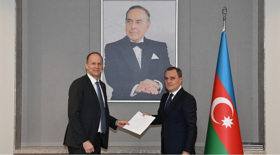 ceyhun-bayramov-isvechre-konfederasiyasinin-yeni-sefirini-qebul-edib