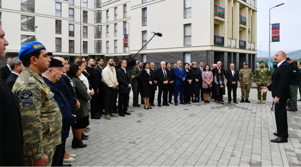 prezident-ilham-eliyev-shushada-birinci-yashayish-mehellesi-yeqin-ki-5-6-aya-hazir-olacaq