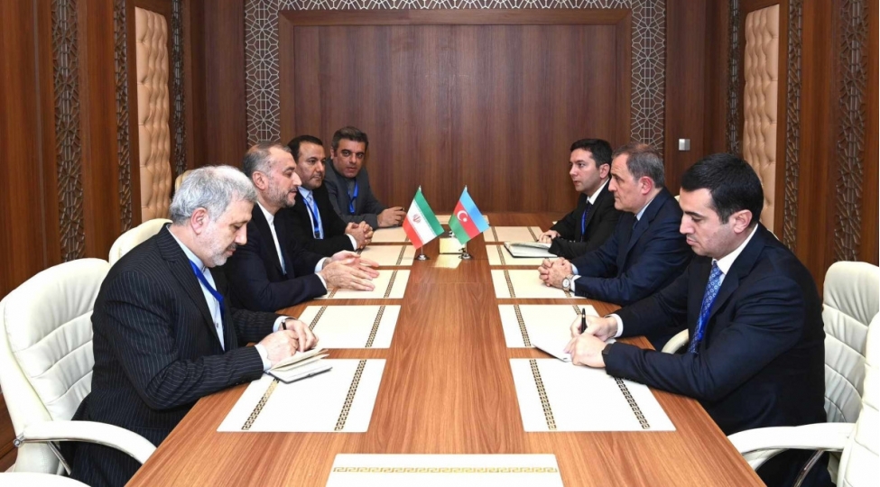 azerbaycan-ve-iran-xin-rehberleri-ciddede-gorushub