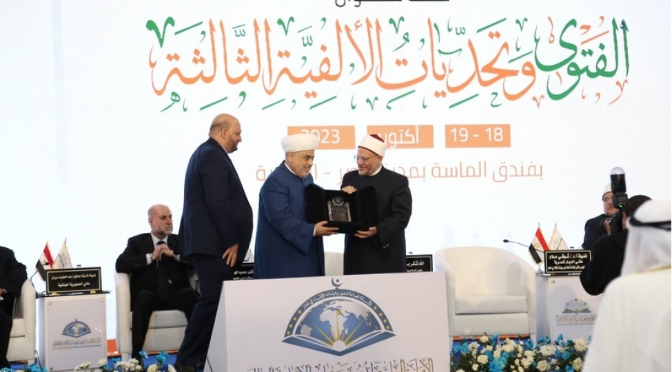 allahshukur-pashazade-imam-qarafi-mukafatina-layiq-gorulub