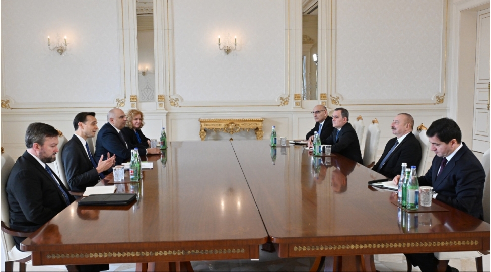 prezident-absh-dovlet-departamentinin-numayendesini-qebul-edib