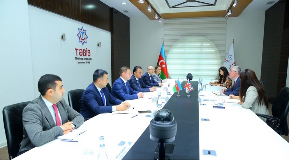 azerbaycan-ve-britaniya-arasinda-tibb-sahesinde-emekdashliq-muzakire-olunub-foto
