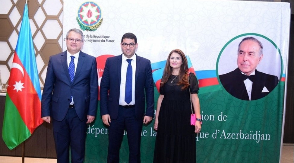 rabatda-musteqilliyin-berpasi-gunu-ve-ulu-onderin-100-illik-yubileyi-munasibetile-ziyafet-verilib