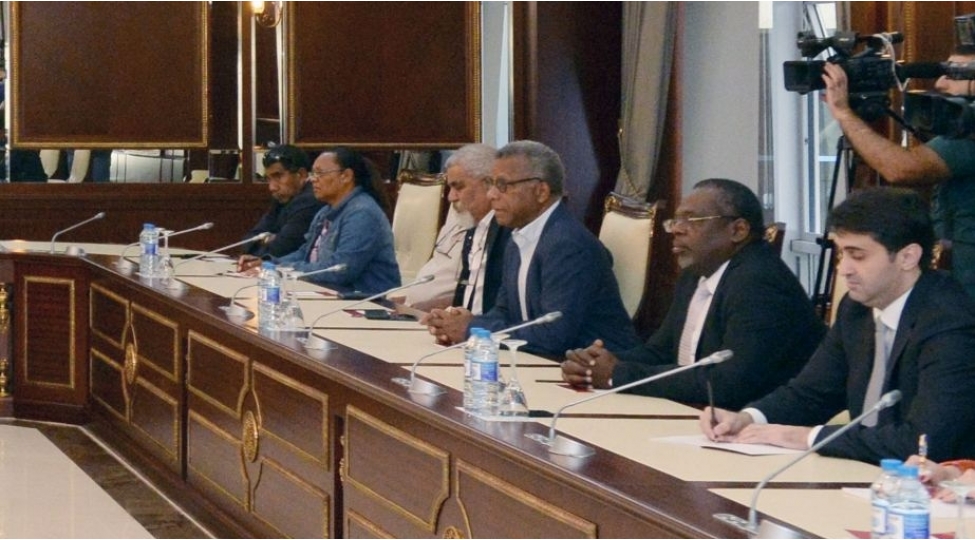 yeni-koledoniya-numayendesi-fransa-insan-haqlari-adi-altinda-mustemlekechilik-siyaseti-yurudur