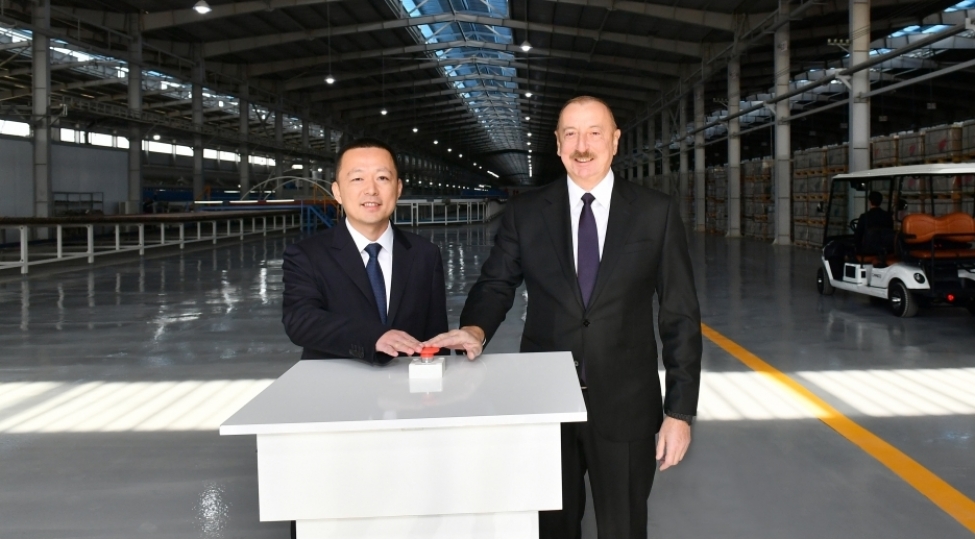 prezident-universal-qablashdirma-senaye-qsc-nin-qablashdirma-mehsullari-istehsali-muessisesinin-achilishinda-ishtirak-edib