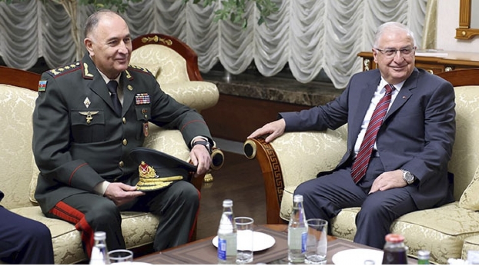 turkiyenin-milli-mudafie-naziri-azerbayacanda-seferdedir-fotoyenilenib