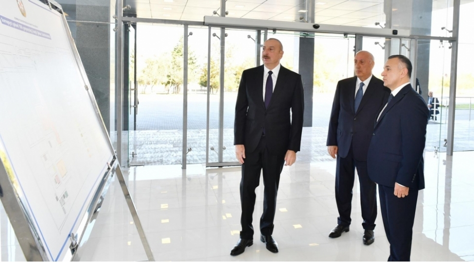 ilham-eliyev-2-sayli-sumqayit-sheher-xestexanasinin-yeni-binasinin-achilishinda-ishtirak-edib-foto