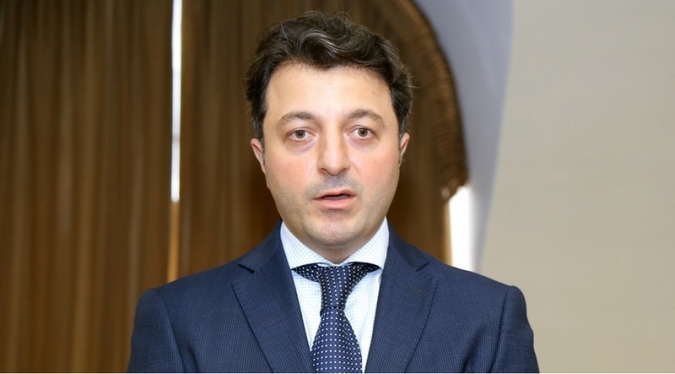 deputat-fransanin-ermenistani-silahlandirmasi-azerbaycana-tehluke-yaradir