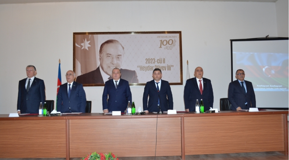 heyder-eliyev-muasir-musteqil-azerbaycan-dovletinin-memari-ve-qurucusudur-foto