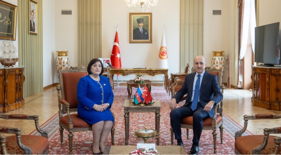 numan-kurtulmush-milli-meclisin-sedri-ile-gorushub-foto