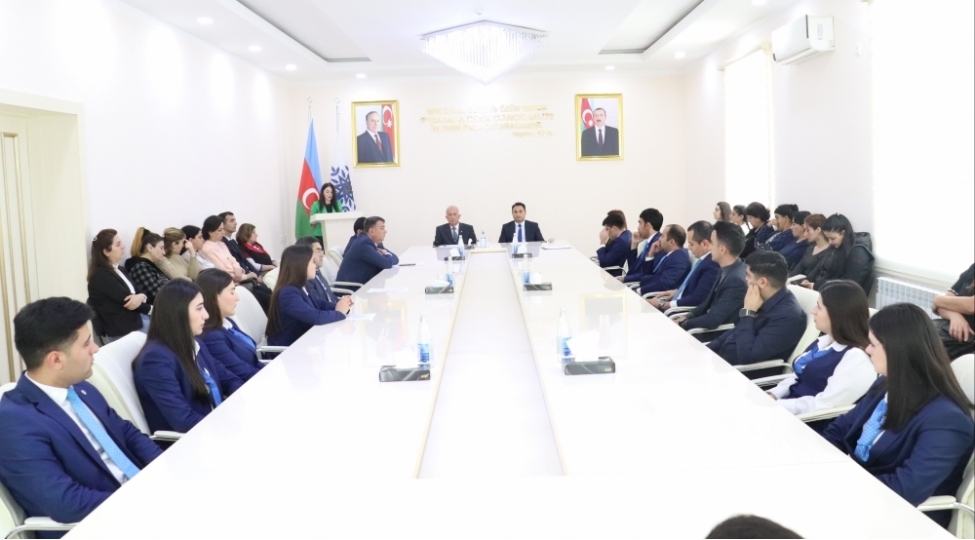 dunenin-bu-gunun-ve-sabahin-partiyasi-foto